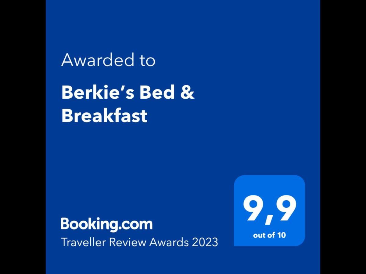 Berkie'S Bed & Breakfast ポート・アルバーニ エクステリア 写真